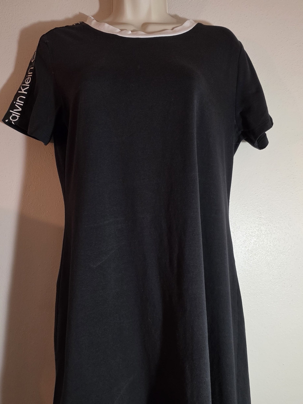 Calvin Klein Women’s Black Tee Dress with White Trim